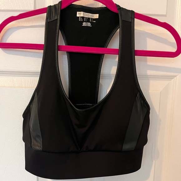 Athleisure Set (M/L) - Picture 3 of 8